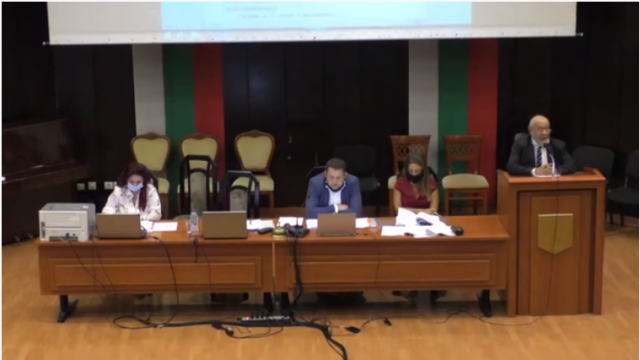 Д-р Станев: Трябва да обединим двете общински предприятия за детско хранене, за да намалим разходите